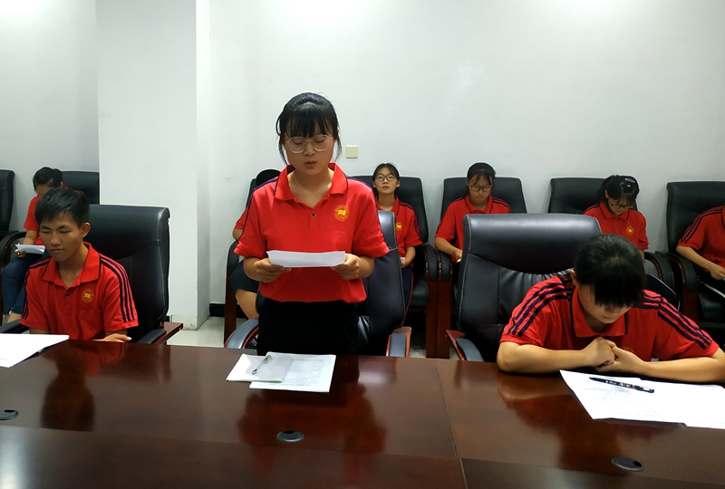 寿县第二中学贫困尖子生助学——学生代表讲话.jpg