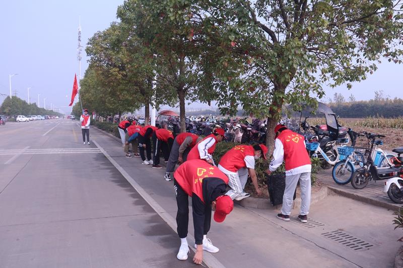 车辆摆放.JPG 车辆摆放.JPG