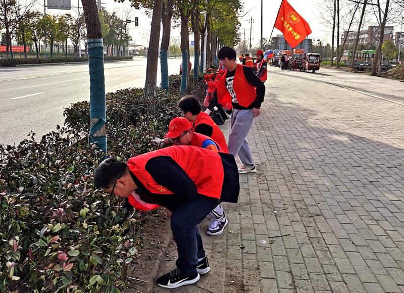 周边环境保洁**图片20220309161715_副本.jpg 周边环境保洁**图片20220309161715_副本.jpg